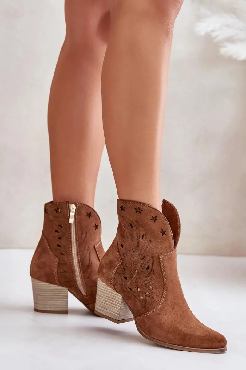 Outlet Ażurowe Botki Kowbojki Zamszowe Na Słupku Lewski 3613 Brązowe Damskie Botki Ażurowe|Brązowe I Beżowe Botki