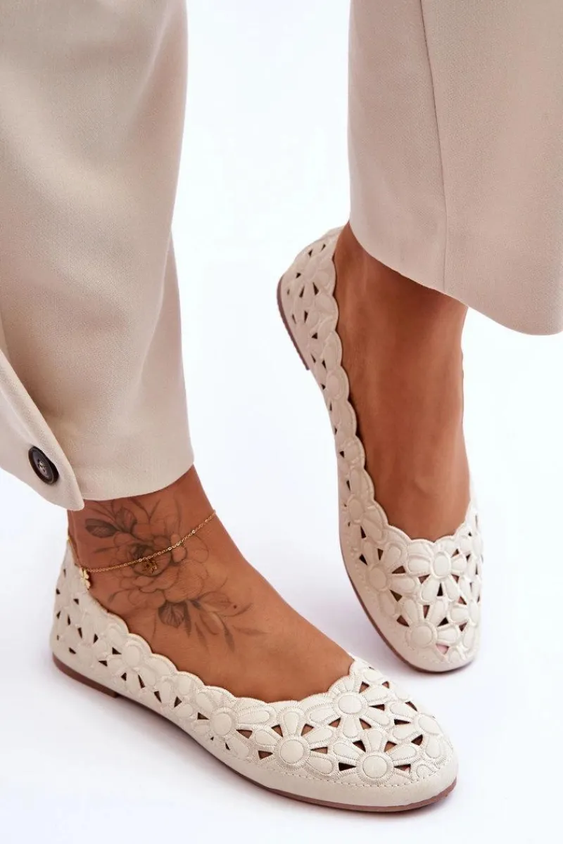 Baleriny Klasyczne>Evento Ażurowe Błyszczące Baleriny Damskie Beżowe Visionary Beżowy