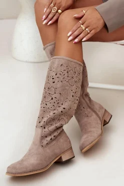 Kozaki Ocieplane|Kozaki Ażurowe></noscript>Boto Ażurowe Kozaki Damskie Na Niskim Obcasie Eko Zamszowe Zapinane Na Zamek Beżowe Orchides