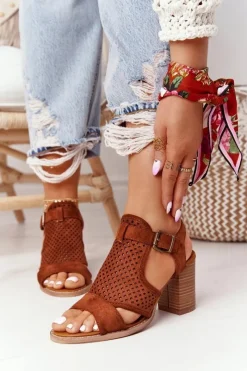 Outlet Evento Ażurowe Sandały Na Słupku Camel Hey Lover