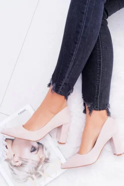 Hot Boto Beżowe Zamszowe Czółenka Satisfied