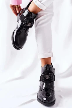 Damskie Trapery|Czarne Botki></noscript>Damskie buty S.Barski Botki Damskie Lakierowane Czarne Kryształy Schuler