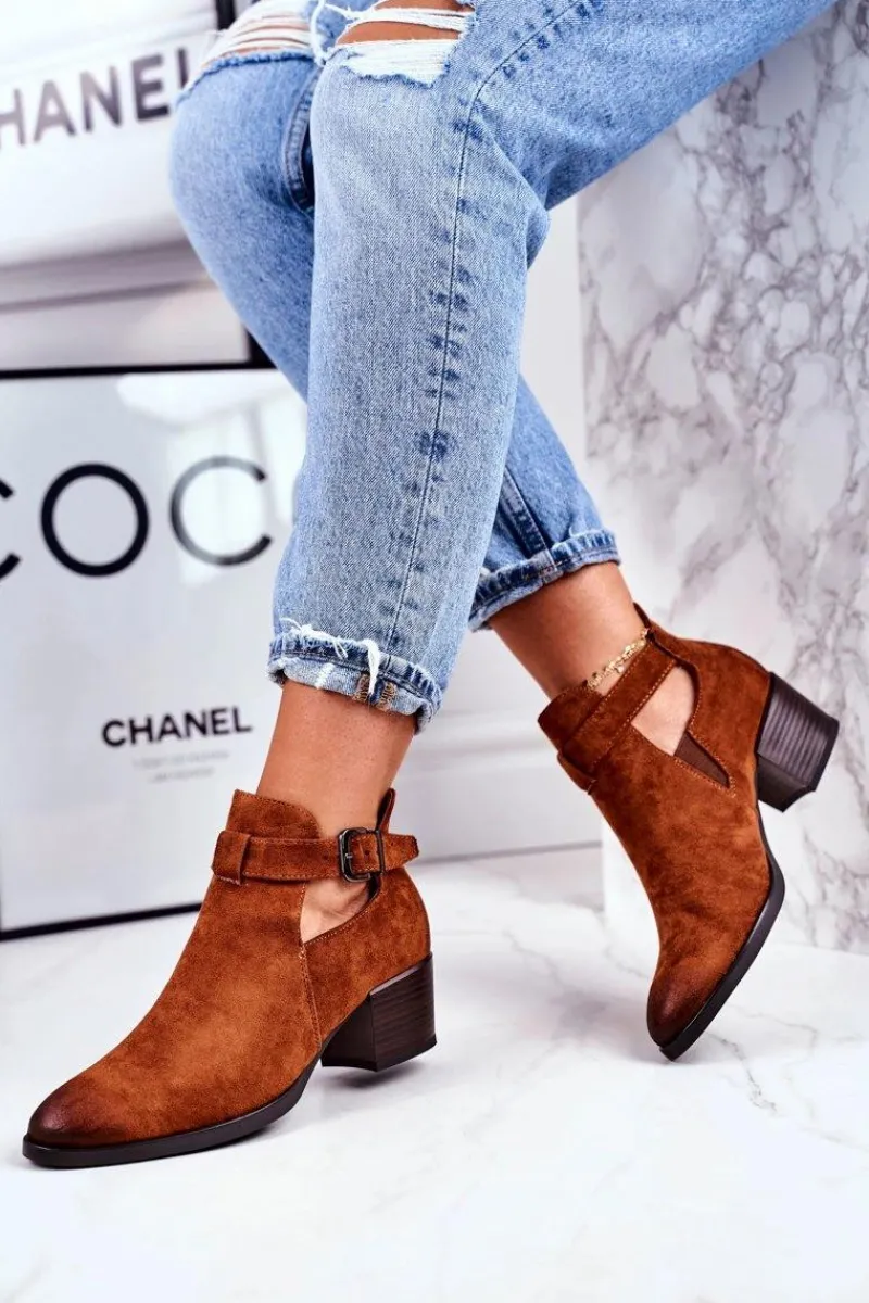 Online Buty damskie Vinceza Botki Damskie Na Obcasie Z Wycięciami Camel Sicily