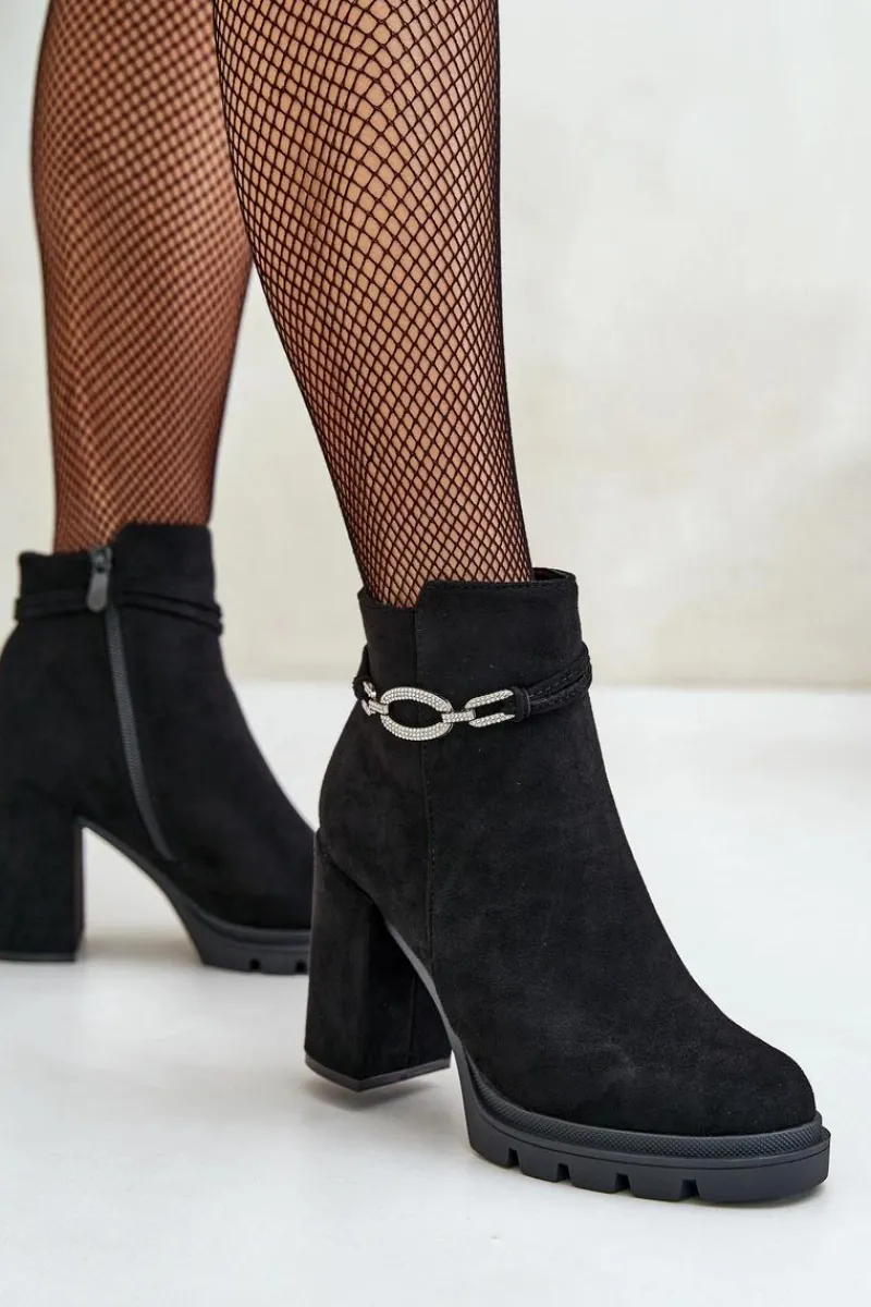 Best Boto Botki Damskie Na Słupku Eko Zamszowe Z Ozdobnym Paskiem Czarne Maivone Czarny