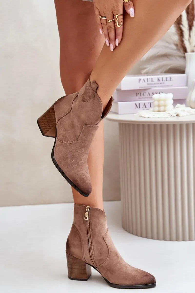 Czarne Botki|Botki Zimowe Damskie>Buty damskie Vinceza Botki Kowbojki Na Słupku Ocieplane Z Eko Zamszu Vinceza 58345 Ciemnobeżowe