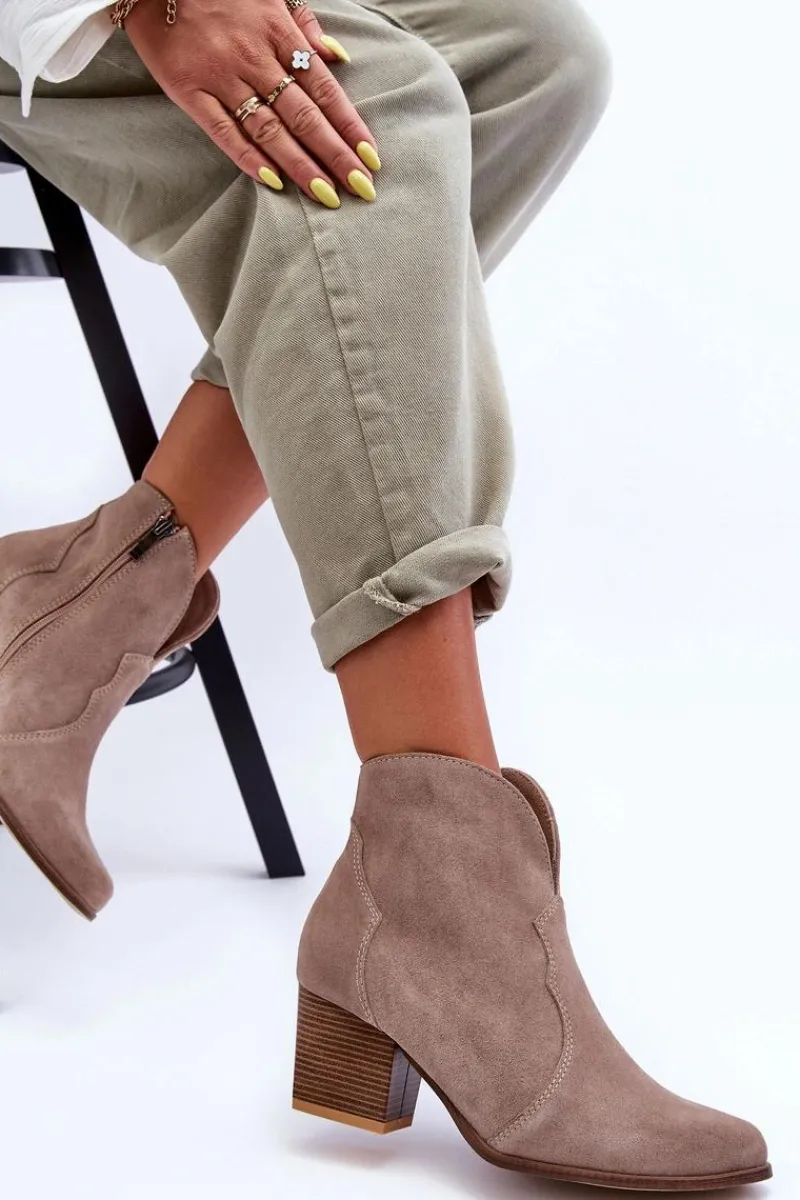 Hot Botki Kowbojki Zamszowe Lewski EV28 Beżowe Damskie Botki Na Słupku|Brązowe I Beżowe Botki