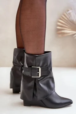 Outlet Boto Botki Na Koturnie Z Wywiniętą Cholewką I Klamrą Czarne Vortinia Czarny
