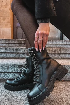 Sale Boto Botki Trapery Damskie Z Eko Skóry Czarne Bellora Czarny