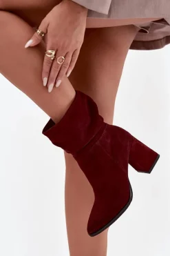 Hot Zazoo Botki Z Naturalnego Zamszu Ocieplane Na Słupku Z Marszczeniem 4216 Bordowe Czerwony