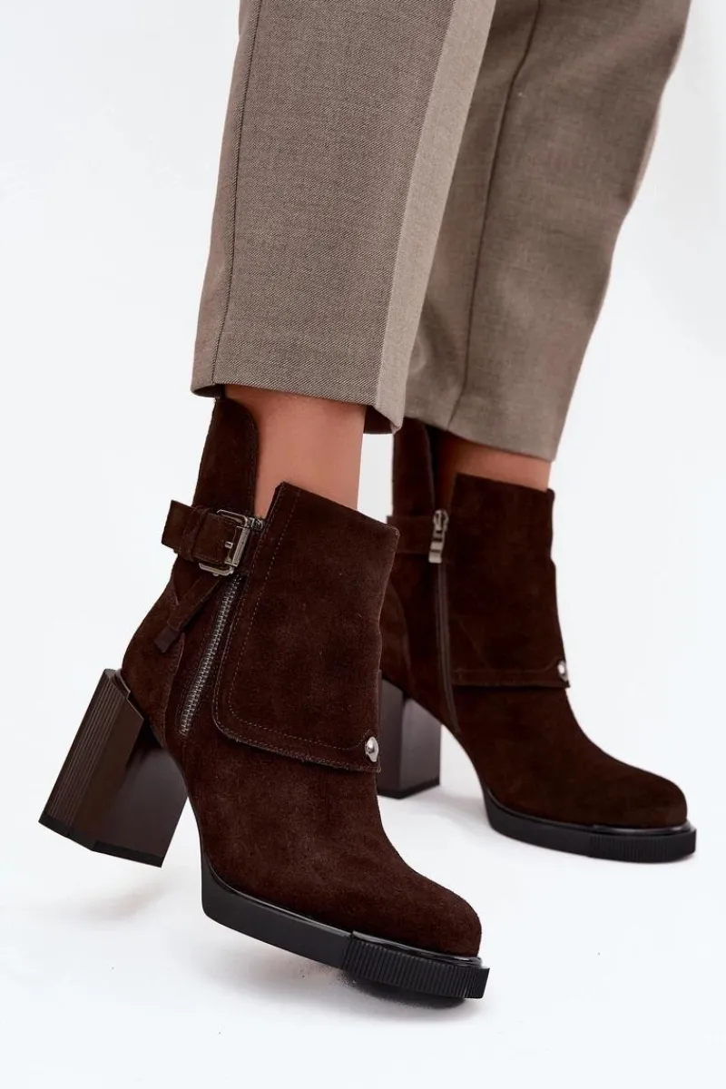 Botki Ocieplane|Botki Skórzane>Buty damskie Vinceza Botki Z Naturalnego Zamszu Na Słupku Z Klamrą Vinceza 91152 Czekoladowe
