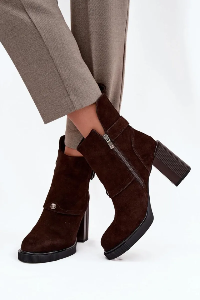 Botki Ocieplane|Botki Skórzane>Buty damskie Vinceza Botki Z Naturalnego Zamszu Na Słupku Z Klamrą Vinceza 91152 Czekoladowe