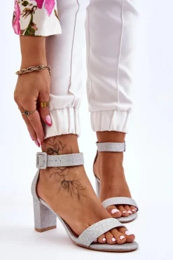 Discount Błyszczące Sandałki Na Obcasie Srebrne Maxim Damskie Sandały Na Obcasie