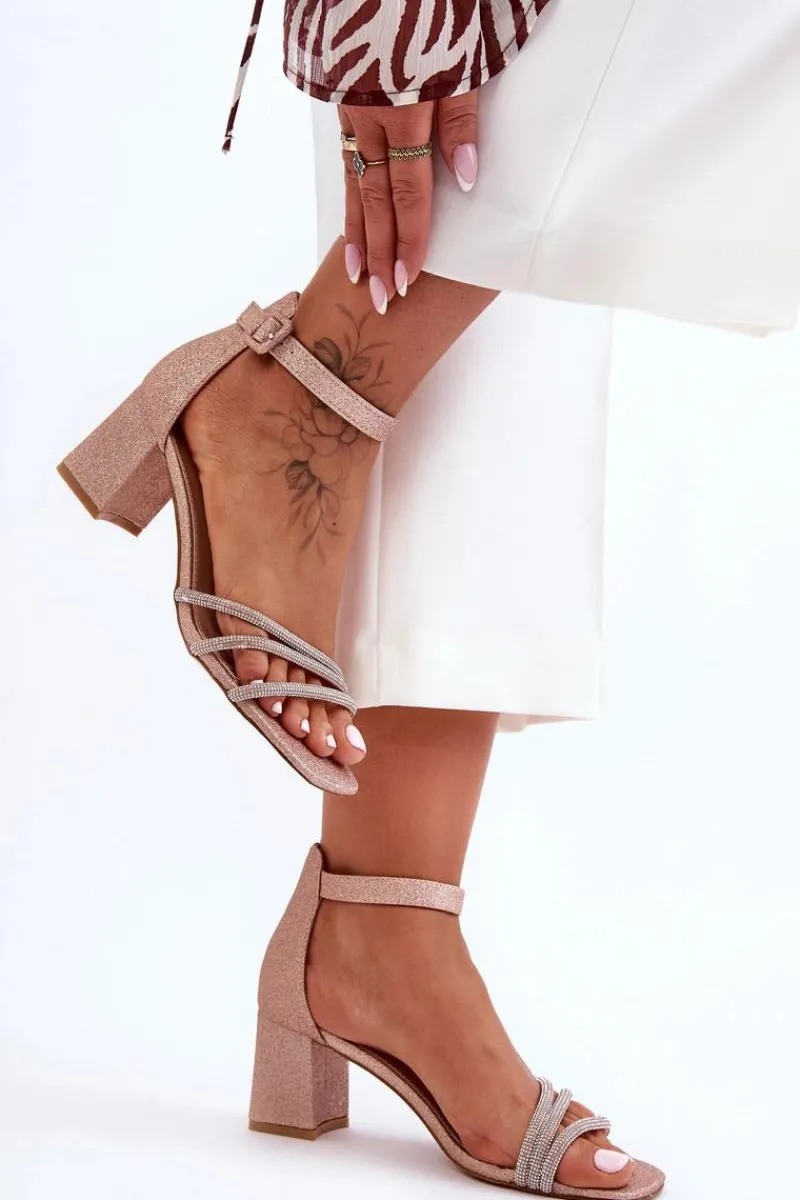 Discount Boto Błyszczące Sandałki Na Obcasie Beżowe Enenor