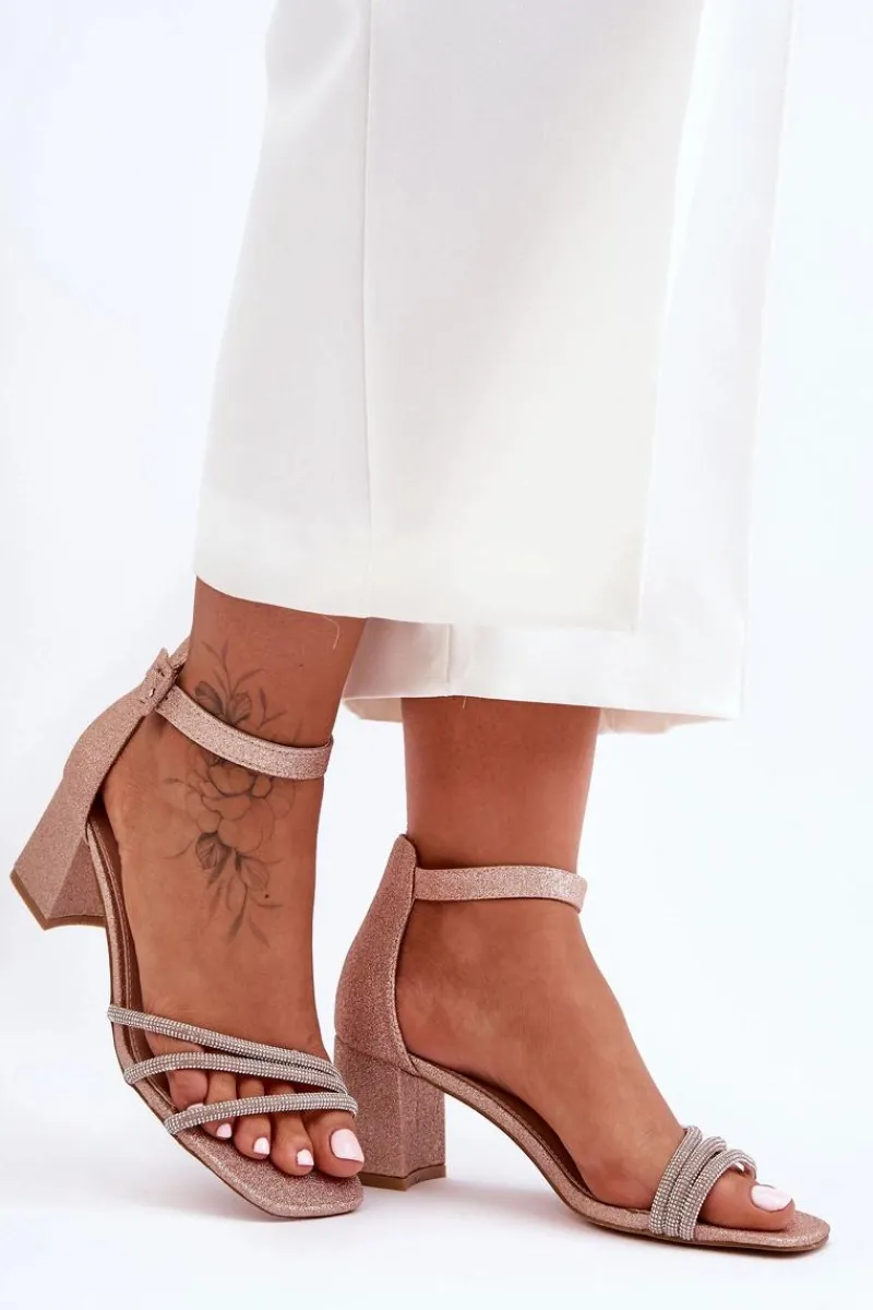 Discount Boto Błyszczące Sandałki Na Obcasie Beżowe Enenor