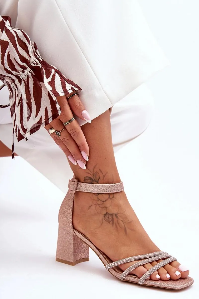 Discount Boto Błyszczące Sandałki Na Obcasie Beżowe Enenor