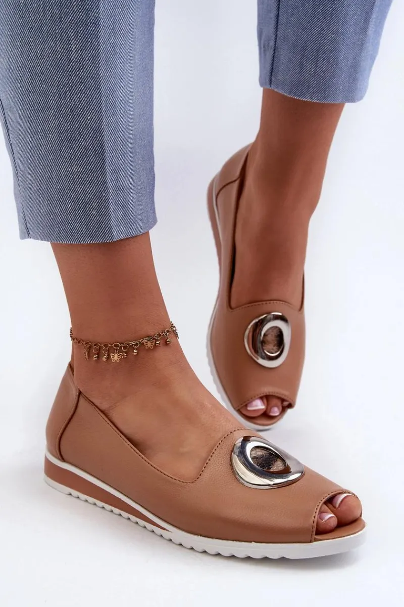 Outlet Czółenka Damskie Z Ozdobą Eko Skórzane Ciemnobeżowe Biolita Damskie Czółenka Na Platformie|Czółenka Klasyczne