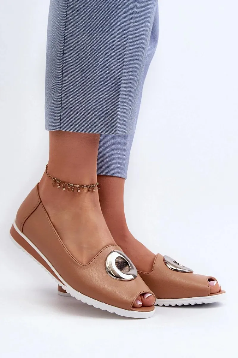 Outlet Czółenka Damskie Z Ozdobą Eko Skórzane Ciemnobeżowe Biolita Damskie Czółenka Na Platformie|Czółenka Klasyczne