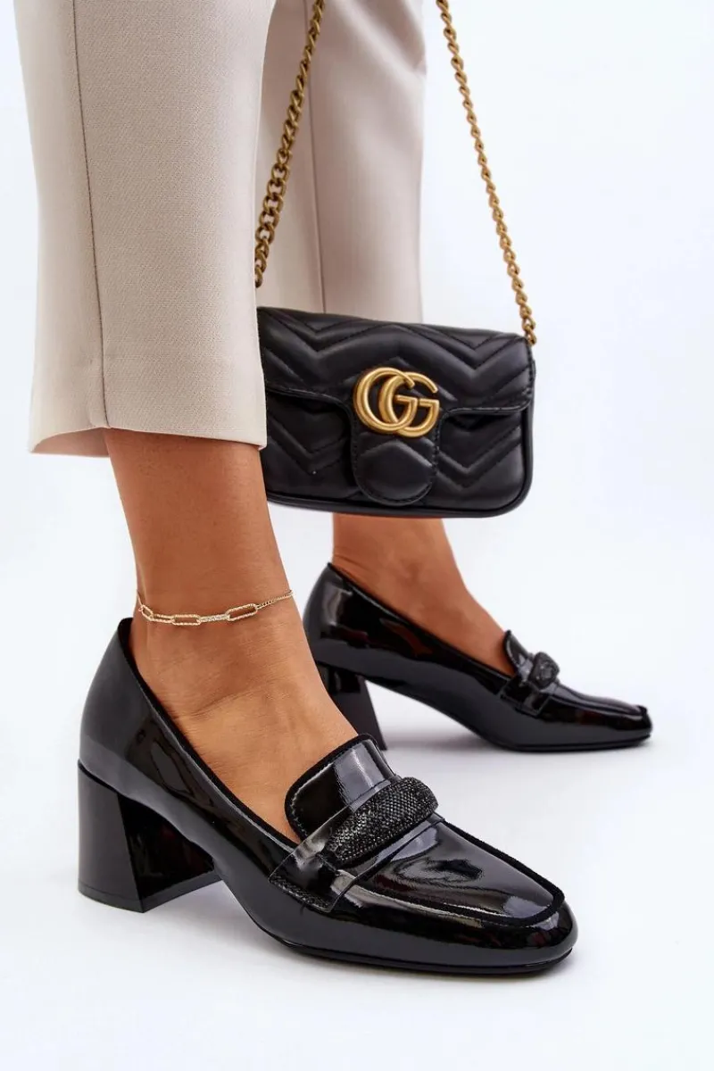 New Buty damskie Vinceza Czółenka Lakierowane Z Ozdobą Czarne Samassa