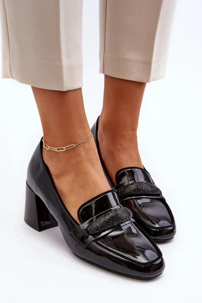 New Buty damskie Vinceza Czółenka Lakierowane Z Ozdobą Czarne Samassa