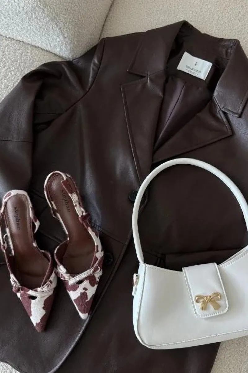 Czółenka Z Odkrytą Piętą I Paseczkami Łaty Biało-Brązowe Ravira Damskie Szpilki Lakierowane|Czółenka Klasyczne