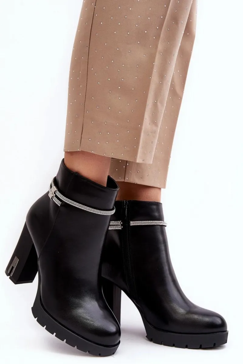 Outlet Boto Damskie Botki Na Słupku Z Ozdobą Czarne Carolla