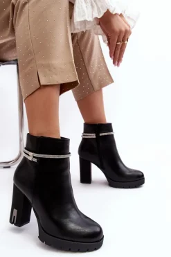 Outlet Boto Damskie Botki Na Słupku Z Ozdobą Czarne Carolla