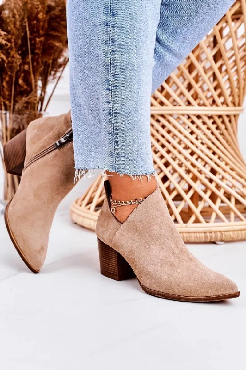 Damskie Botki Z Wycięciem Na Słupku Zamszowe Beżowe Lawrence Damskie Botki Wiosenne|Botki Na Słupku