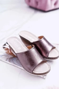 Klapki Na Koturnie|Klapki Na Obcasie><noscript><img width=