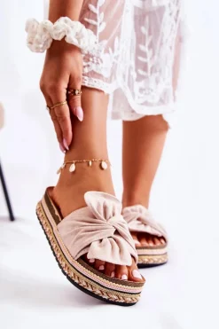 Damskie Klapki Na Masywnej Platformie Beżowe Terisa Damskie Klapki Na Platformie|Klapki Damskie Klasyczne