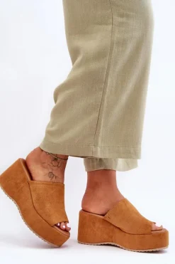 Damskie Klapki Na Masywnej Platformie Camel Martina Damskie Klapki Na Koturnie|Klapki Na Platformie