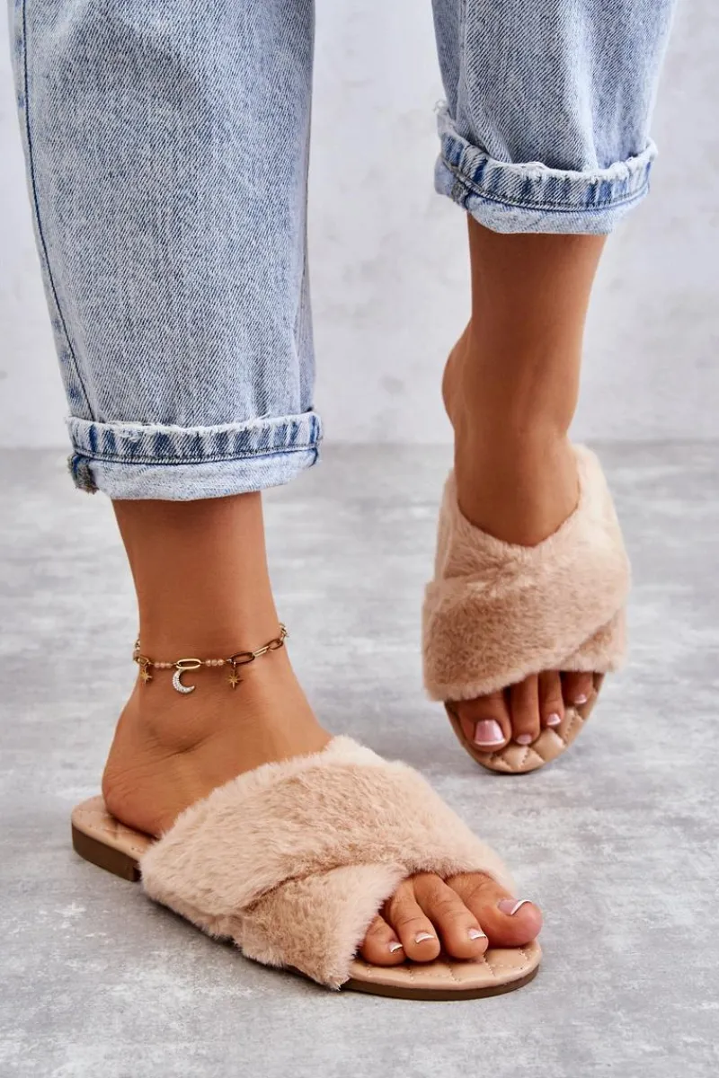 Sale Damskie Klapki Na Płaskim Obcasie Z Futerkiem Nude Lussie Damskie Klapki Z Futerkiem|Klapki Damskie Klasyczne