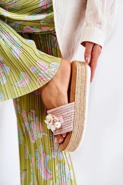 Outlet Boto Damskie Klapki Na Platformie Z Muszelkami Różowe Tolia