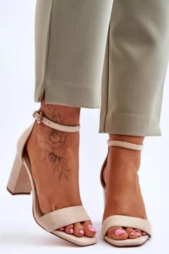 Discount Damskie Klasyczne Zamszowe Sandały Beżowe Passo Damskie Sandały Na Obcasie