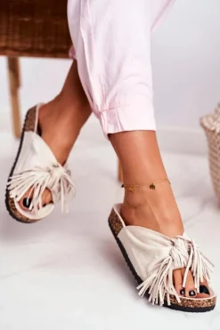 Boto Damskie Kremowe Klapki Na Korku Frędzle Marina