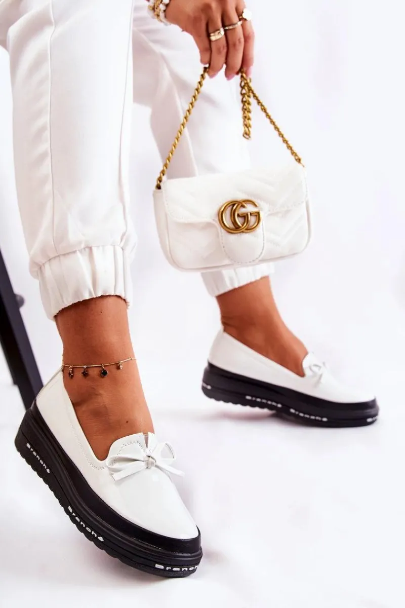 New Buty damskie Vinceza Damskie Lakierowane Mokasyny Na Koturnie Białe Frilly