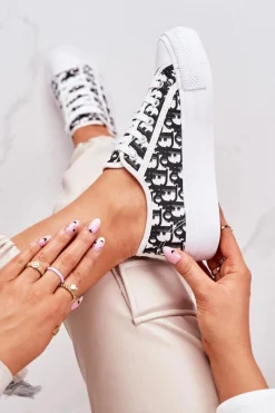 Trampki Damskie Niskie>Boto Damskie Logowane Trampki Biało-Czarne Daphne