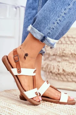 Sandały Płaskie></noscript>Evento Damskie Płaskie Sandały Białe Renna