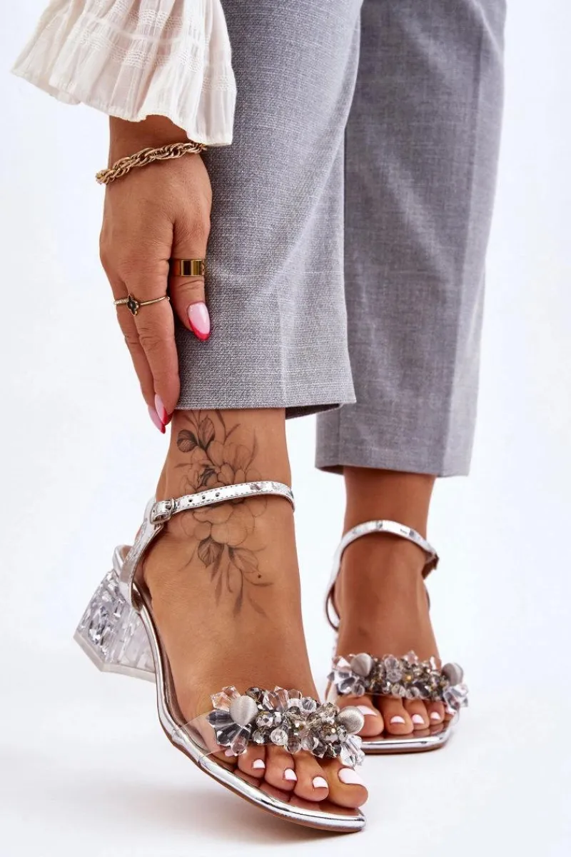 Sale Damskie Sandały Na Niskim Obcasie Z Ozdobami Srebrne Benicio Damskie Sandały Na Obcasie