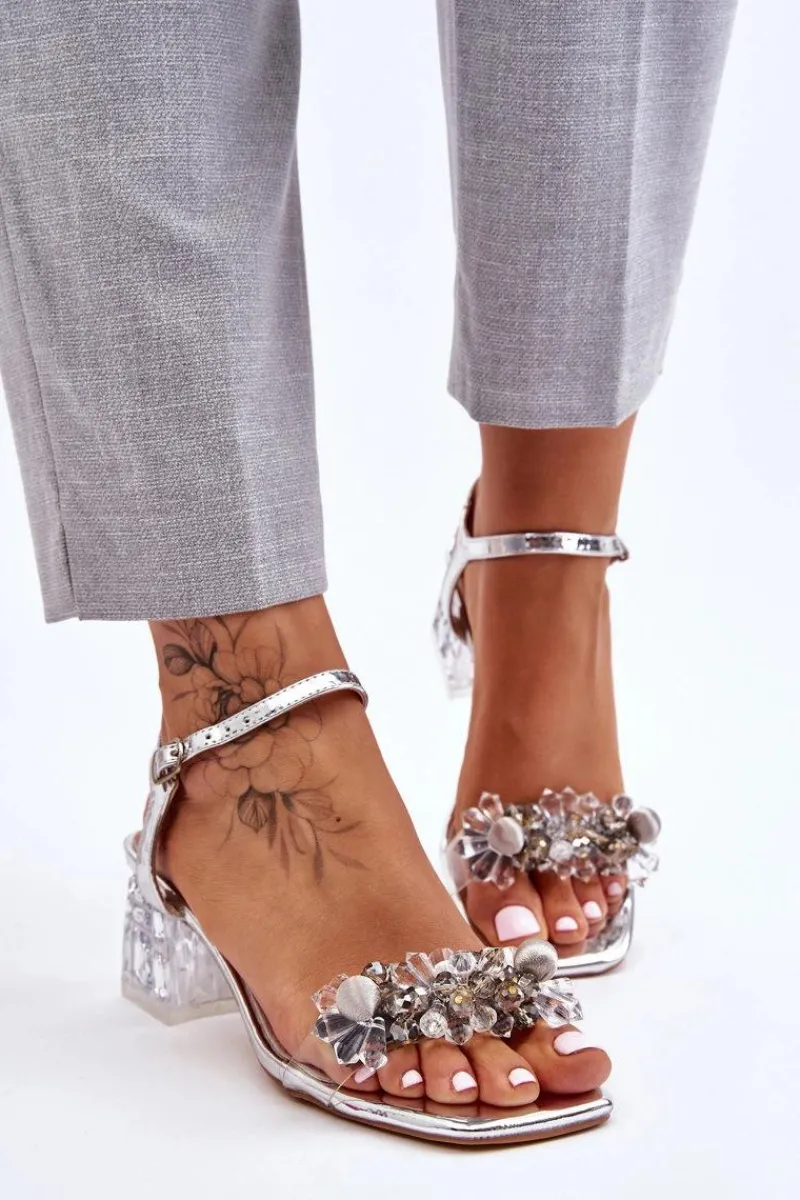 Sale Damskie Sandały Na Niskim Obcasie Z Ozdobami Srebrne Benicio Damskie Sandały Na Obcasie