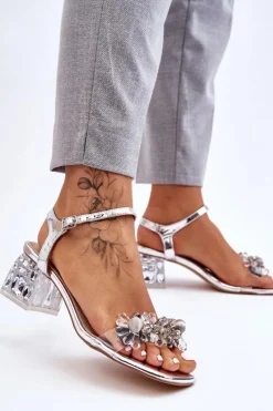 Sale Damskie Sandały Na Niskim Obcasie Z Ozdobami Srebrne Benicio Damskie Sandały Na Obcasie