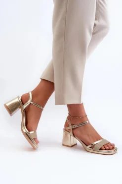 Sale Damskie Sandały Na Obcasie Z Błyszczącym Paskiem Złote Tessata Damskie Sandały Na Obcasie