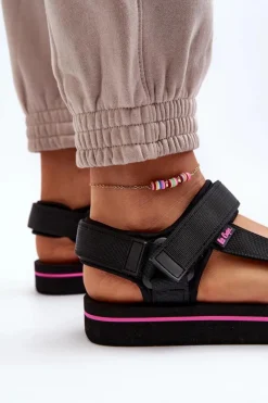 Outlet Damskie Sandały Na Platformie LCW-24-05-2751L Czarne Damskie Sandały Płaskie