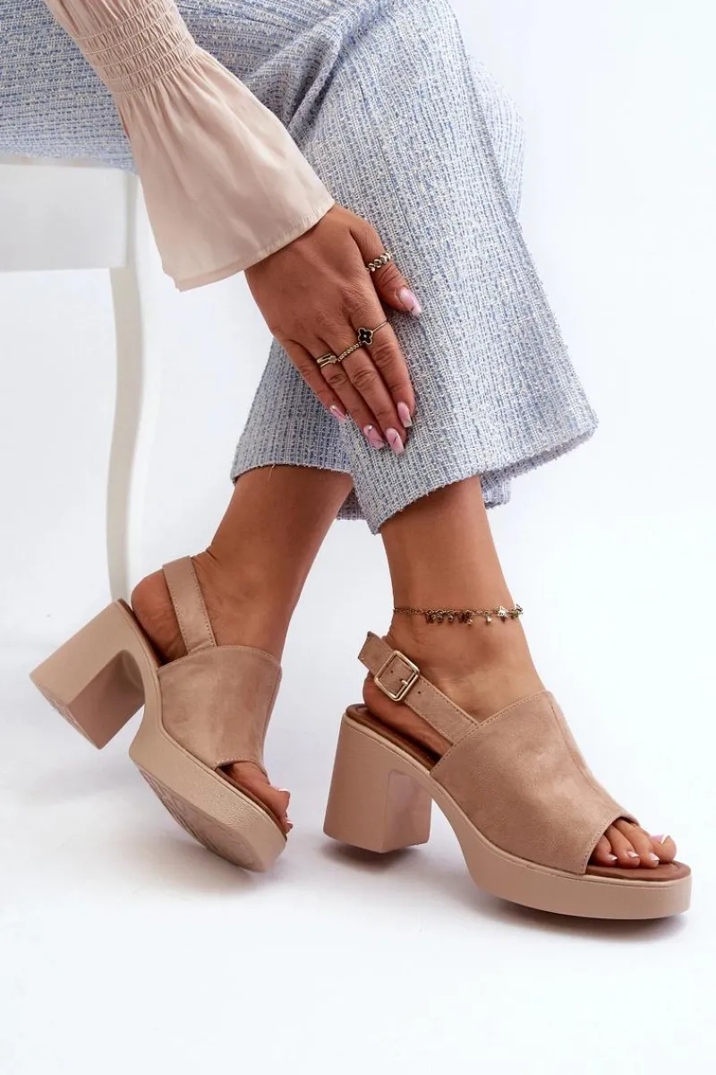 New Damskie Sandały Z Eko Zamszu Na Platformie I Obcasie Beżowe Vatle Damskie Sandały Na Obcasie