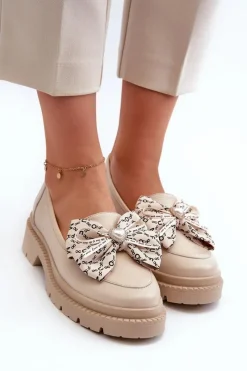 Loafersy Damskie|Mokasyny Płaskie></noscript>Laura Messi Damskie Skórzane Mokasyny Z Kokardą 2787 Jasnobeżowe