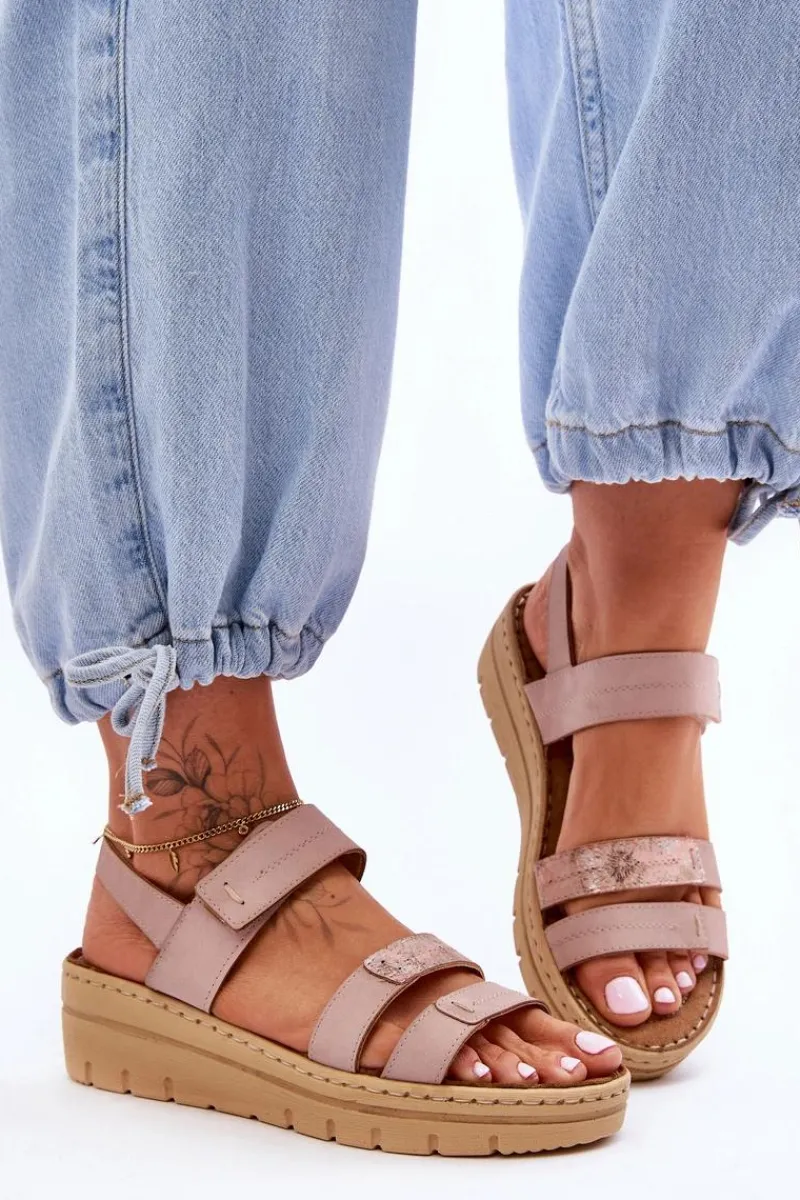 Damskie Skórzane Sandałki Na Rzep Różowe Fresh Look Damskie Sandały Na Koturnie