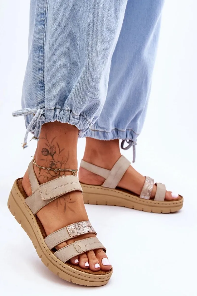 Sandały Na Koturnie>Buty damskie Vinceza Damskie Skórzane Sandałki Na Rzep Beżowe Fresh Look Beżowy