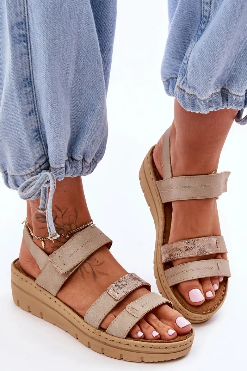 Sandały Na Koturnie>Buty damskie Vinceza Damskie Skórzane Sandałki Na Rzep Beżowe Fresh Look Beżowy