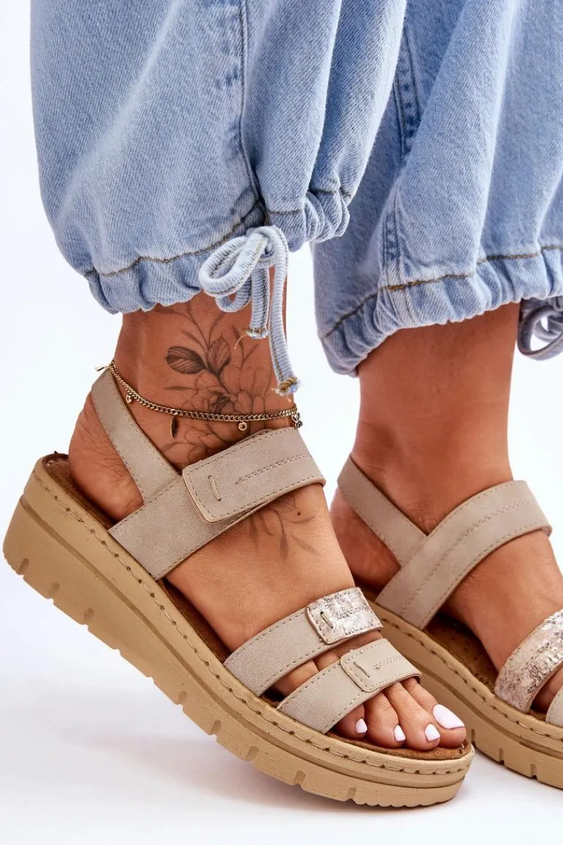 Sandały Na Koturnie>Buty damskie Vinceza Damskie Skórzane Sandałki Na Rzep Beżowe Fresh Look Beżowy