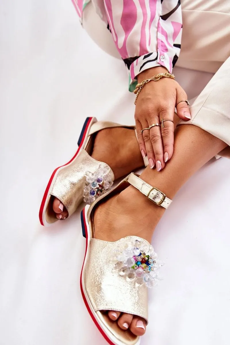 Damskie Skórzane Sandałki Z Ozdobą Złote Nevassa Damskie Sandały Płaskie