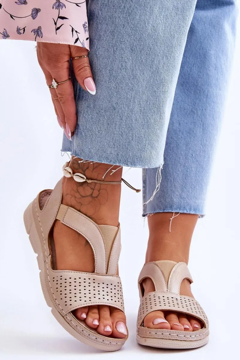 Outlet Damskie Skórzane Sandały Wsuwane Beżowe Lora Damskie Sandały Płaskie